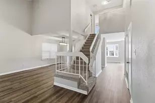 2462 Claremont Dr, Grand Prairie, TX 75052 - Photo 4