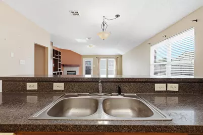 640 Canyon Place, DeSoto, TX 75115 - Photo 8