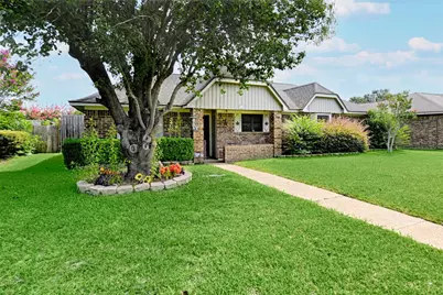 923 Courtney Dr., Mesquite, TX 75150 - Photo 2
