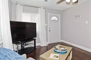 1810 Shaw St, Dallas, TX 75212 - Photo 4