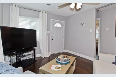 1810 Shaw Street, Dallas, TX 75212 - Photo 8