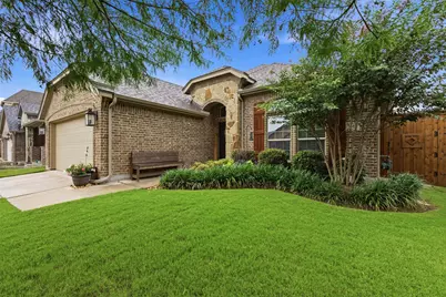 712 Mist Flower Drive, Little Elm, TX 75068 - Photo 2
