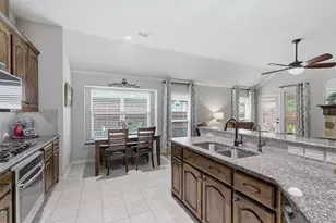 712 Mist Flower Dr, Little Elm, TX 75068 - Photo 6