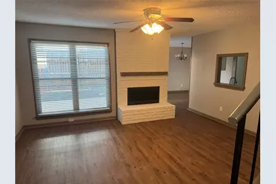 2012 Via Corona, Carrollton, TX 75006 - Photo 4