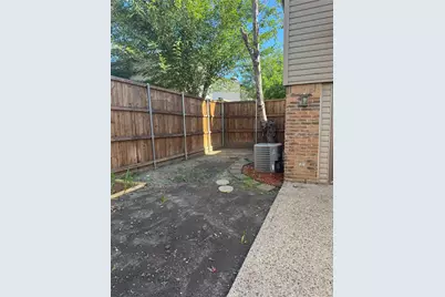 2012 Via Corona, Carrollton, TX 75006 - Photo 36
