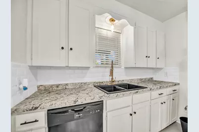 7521 Pawnee Trail, Lake Worth, TX 76135 - Photo 12