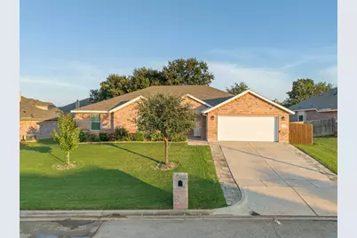 3733 Cecelia Lane, Forest Hill, TX 76140 - Photo 2