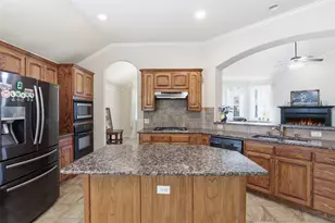 410 Charlie Way, Weatherford, TX 76087 - Photo 4