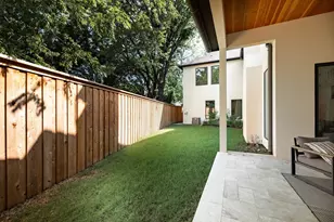 8730 Rexford Dr, Dallas, TX 75209 - Photo 34