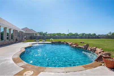 524 E Carol Street, Pilot Point, TX 76258 - Photo 24