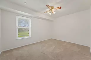 3229 Oak Timber Dr, Forest Hill, TX 76119 - Photo 10