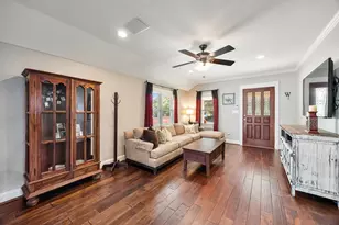 431 Cockerell St, Eustace, TX 75124 - Photo 4