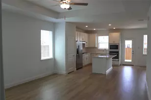 1413 Mustang Cyn Dr, Fort Worth, TX 76052 - Photo 6
