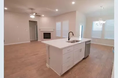535 Hilllcrest Circle, Justin, TX 76247 - Photo 6