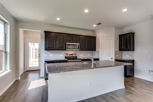 717 Presidio St, Aubrey, TX 76227 - Photo 4