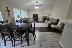 2816 Oakdale Dr, Burleson, TX 76028 - Photo 4