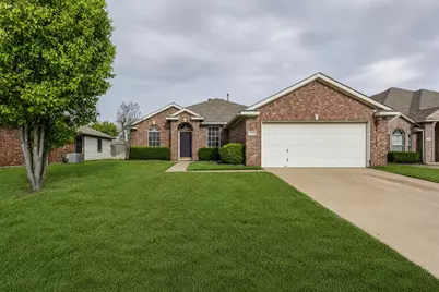 2816 Oakdale Drive, Burleson, TX 76028 - Photo 1
