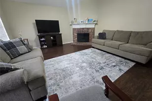 2816 Oakdale Dr, Burleson, TX 76028 - Photo 2