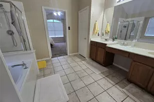 2816 Oakdale Dr, Burleson, TX 76028 - Photo 16