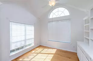 2318 Balleybrooke Dr, Lewisville, TX 75077 - Photo 6
