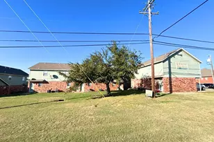 807 W Walnut St, Celina, TX 75009 - Photo 18