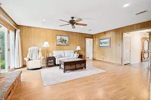 607 N Parkridge Dr, Mansfield, TX 76063 - Photo 4