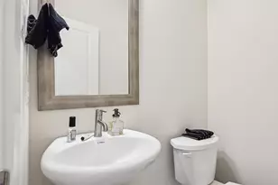 12895 Red Hawk Dr, Farmers Branch, TX 75234 - Photo 22