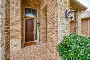 2020 Milano Ln, Lewisville, TX 75077 - Photo 4