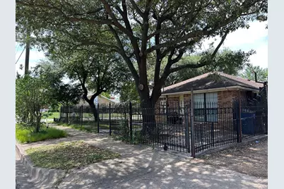 739-741 W 10th Street, Dallas, TX 75208 - Photo 4