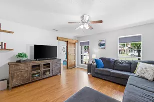 1229 Oxford Ln, Grapevine, TX 76051 - Photo 4