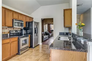 4621 St Francis Ave, Dallas, TX 75227 - Photo 8