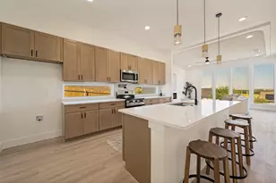 910 Gallant Fox Dr, Dallas, TX 75211 - Photo 10