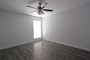 12816 Midway Rd, Dallas, TX 75244 - Photo 22