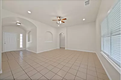 132 Parkwood Court, Azle, TX 76020 - Photo 16