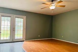 5060 Arbor Glen Rd, The Colony, TX 75056 - Photo 4