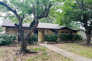5060 Arbor Glen Rd, The Colony, TX 75056 - Photo 2