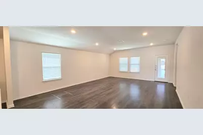 2121 Basil Avenue, Anna, TX 75409 - Photo 2