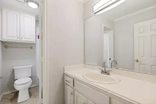 2721 Gold Rush Ln, Carrollton, TX 75007 - Photo 18