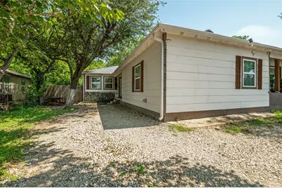 2214 Pine Street, Grand Prairie, TX 75050 - Photo 2