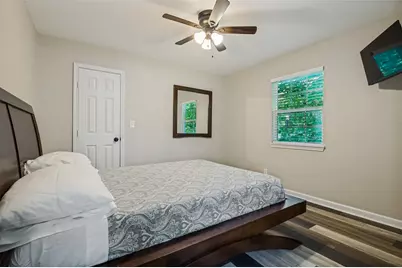 2214 Pine Street, Grand Prairie, TX 75050 - Photo 16