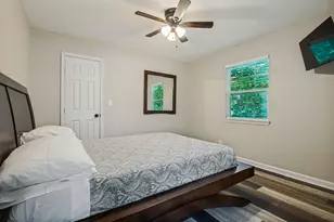 2214 Pine St, Grand Prairie, TX 75050 - Photo 16