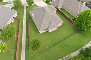 2820 Kirkwood Dr, McKinney, TX 75071 - Photo 4