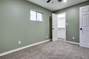 420 S Gribble St, Sherman, TX 75090 - Photo 8
