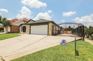 5616 Indian Hill Dr, Arlington, TX 76018 - Photo 4