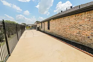 5616 Indian Hill Dr, Arlington, TX 76018 - Photo 32