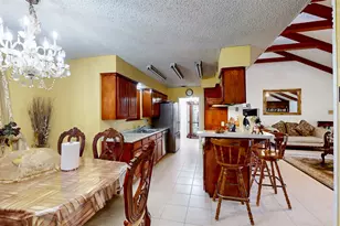 7432 Brentwood Stair Rd, Fort Worth, TX 76112 - Photo 22