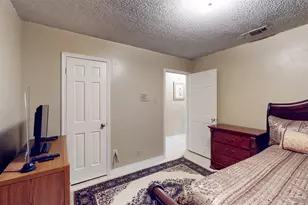 7432 Brentwood Stair Rd, Fort Worth, TX 76112 - Photo 28