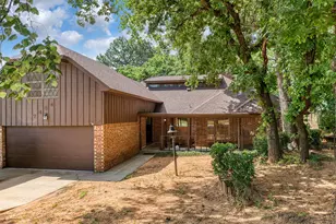 7432 Brentwood Stair Rd, Fort Worth, TX 76112 - Photo 2