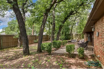 7432 Brentwood Stair Road, Fort Worth, TX 76112 - Photo 36