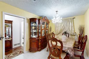 7432 Brentwood Stair Rd, Fort Worth, TX 76112 - Photo 14